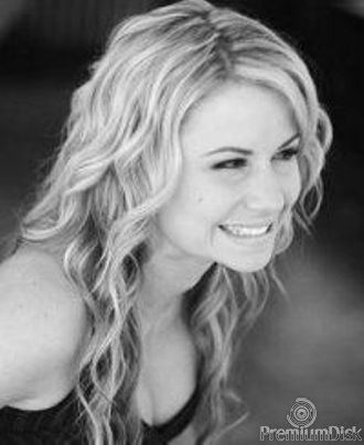 Alycia Purrott Фото 38