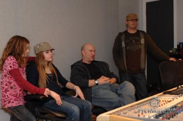 Ария Уоллес Фото 12