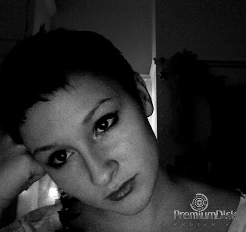 Laura Hounsom Фото 1