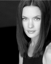 Anna Van Hooft 