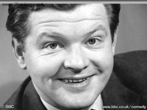 Бенни Хилл (Benny Hill)