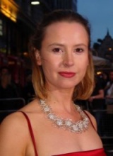 Кэролайн Карвер (Caroline Carver)