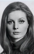 Кэтрин Шелл (Catherine Schell)