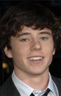 Чарли МакДермотт (Charlie McDermott)