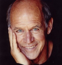 Джеффри Льюис (Geoffrey Lewis)