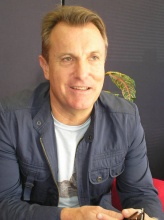 Джеймс Рейн (James Reyne)