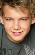 Макс Тириот (Max Thieriot)