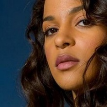 Мэгалин Эчиканвоке (Megalyn Echikunwoke)