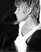 Митч Хьюер (Mitch Hewer)