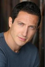 Саша Ройз (Sasha Roiz)