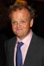 Тоби Джонс (Toby Jones)