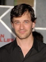 Том Эверетт Скотт (Tom Everett Scott)