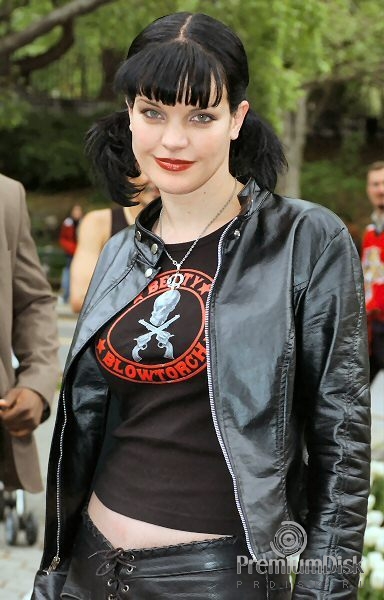 Поли Перретт Фото 1