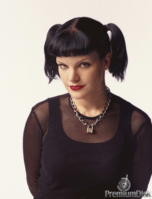 Поли Перретт Фото 11