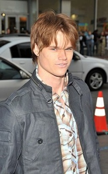 Фото Брендан Миллер