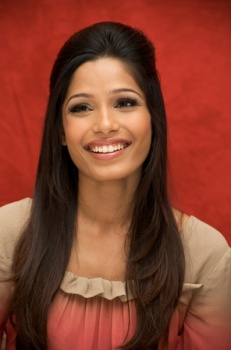 Фото Фрида Пинто