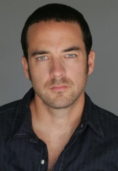 Фото Энди Комю