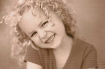 Фото Courtney Taylor Burness