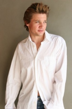 Фото Джереми Реннер