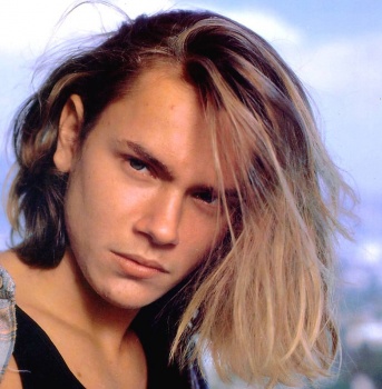 Фото Ривер Феникс