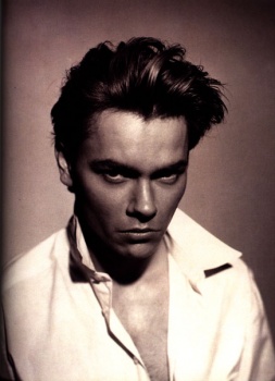 Фото Ривер Феникс