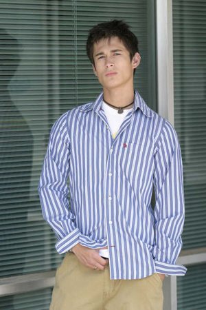 Josh Costell Фото 10