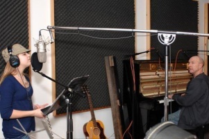 Фото Ария Уоллес