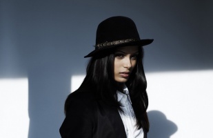 Фото Фрида Пинто