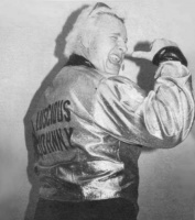 Фото Johnny Valiant