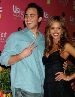 Фото Джошуа Альба