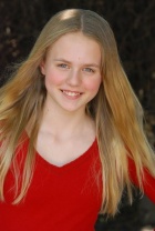 Фото Courtney Taylor Burness