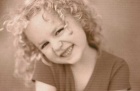 Фото Courtney Taylor Burness